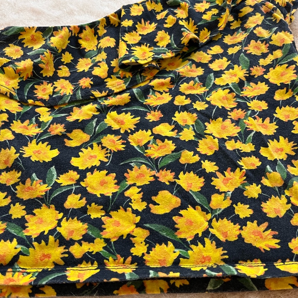 Anthropologie Maeve One-Shoulder Daisy Ruffled Top - Picture 7 of 11